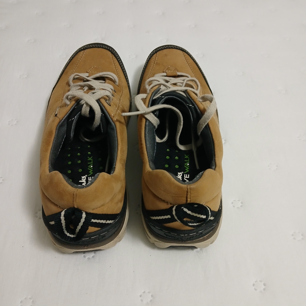 Clarks Tan and Black Boat Shoes